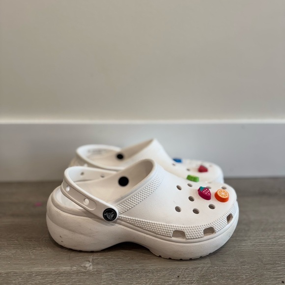 CROCS Shoes - Crocs Classic Platform Clog Women’s White Size 6
